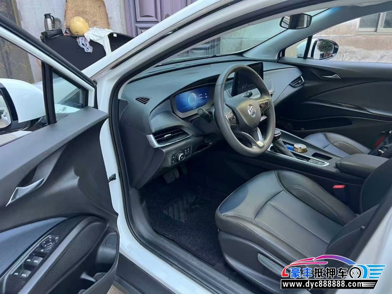 24年别克微蓝轿车抵押车出售