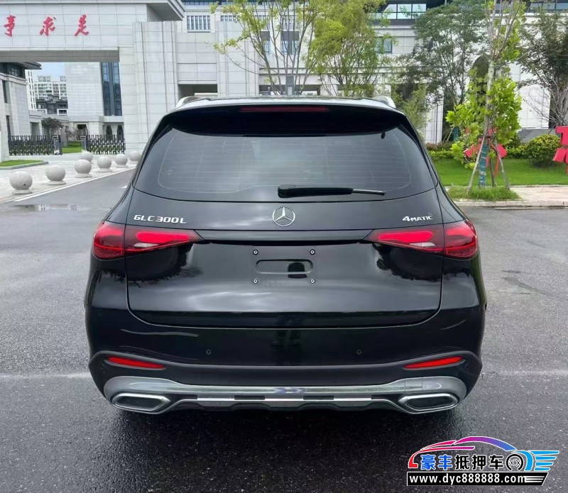 24年奔驰GLC轿车抵押车出售