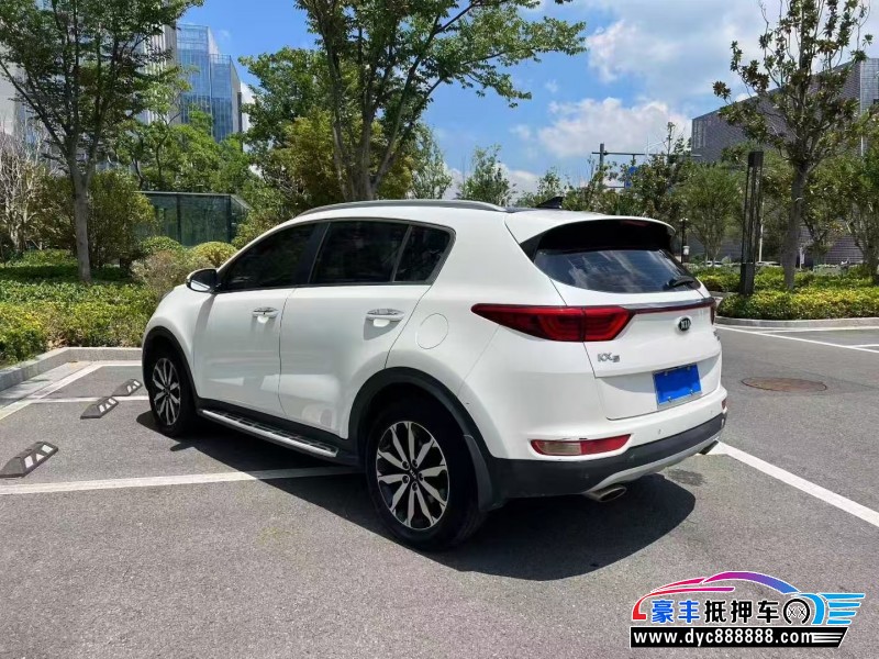 17年起亚KX5轿车抵押车出售