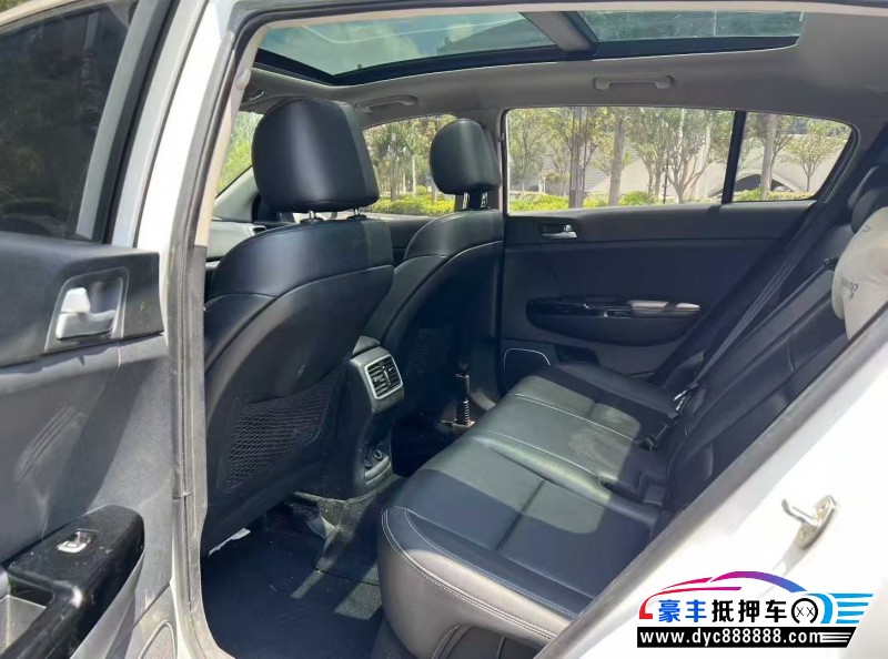 17年起亚KX5轿车抵押车出售