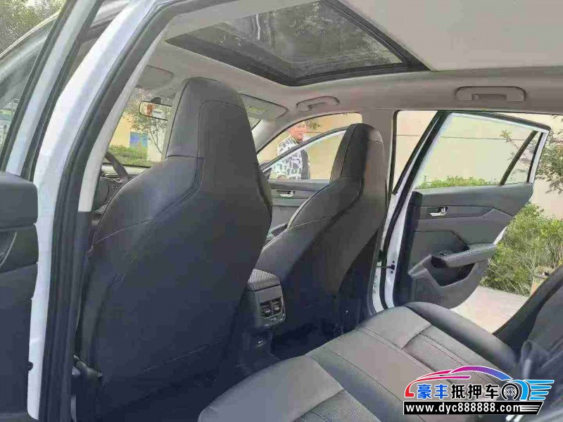 24年东风风神奕炫轿车抵押车出售