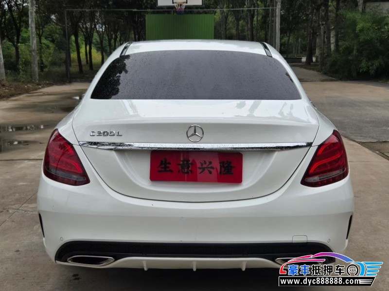 18年奔驰C轿车抵押车出售