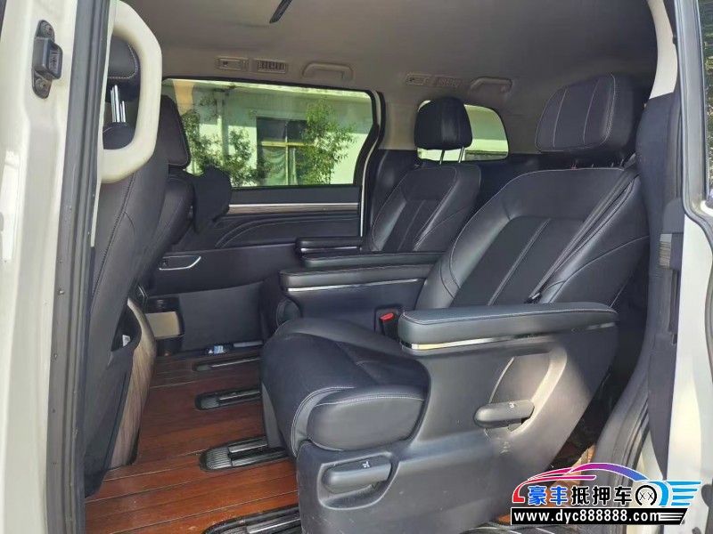 21年传祺M8轿车抵押车出售