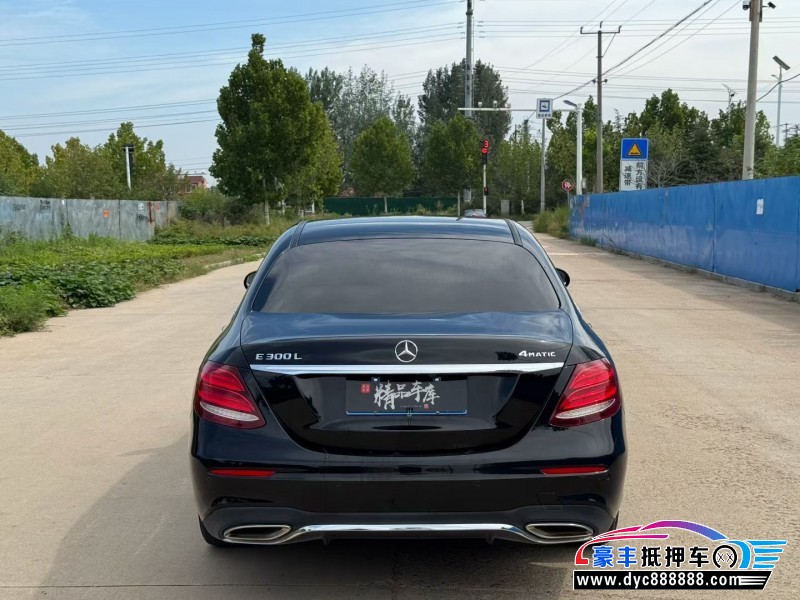 18年奔驰E轿车抵押车出售