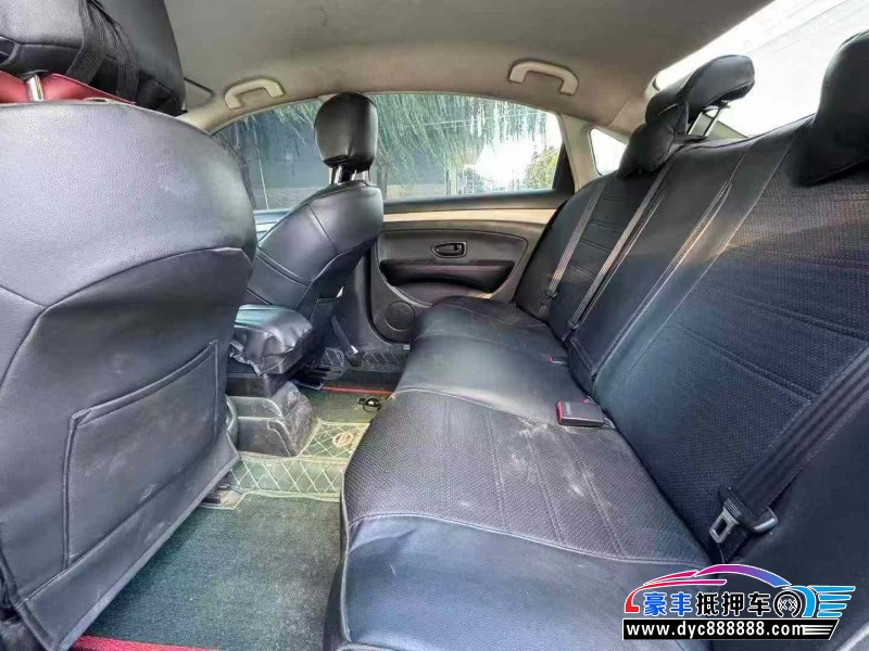 16年日产轩逸轿车抵押车出售