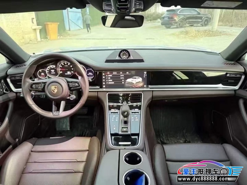 24年保时捷帕纳梅拉轿车抵押车出售