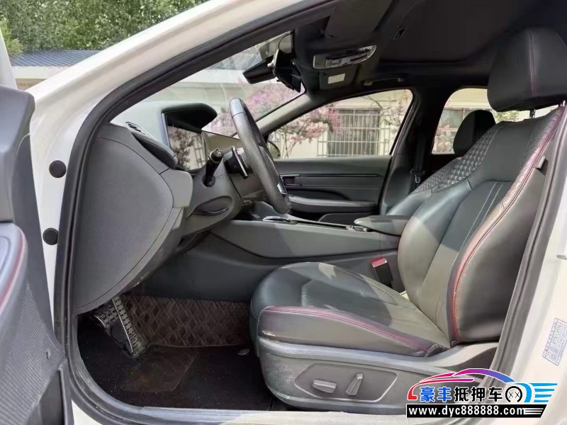 21年现代索纳塔轿车抵押车出售