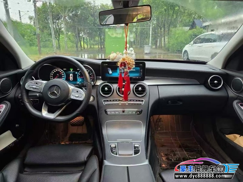21年奔驰C轿车抵押车出售
