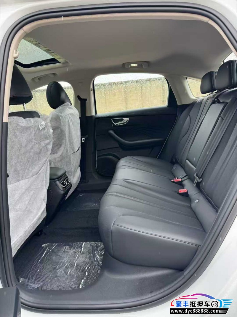 25年荣威D7轿车抵押车出售