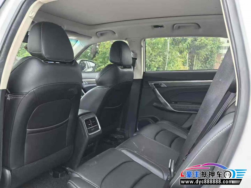 21年吉利博越轿车抵押车出售