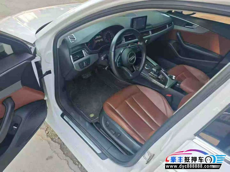 17年奥迪A4L轿车抵押车出售