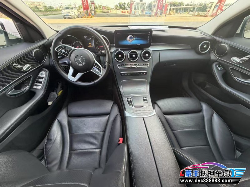 19年奔驰C轿车抵押车出售