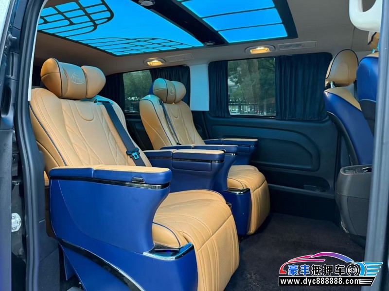 23年奔驰威霆MPV抵押车出售