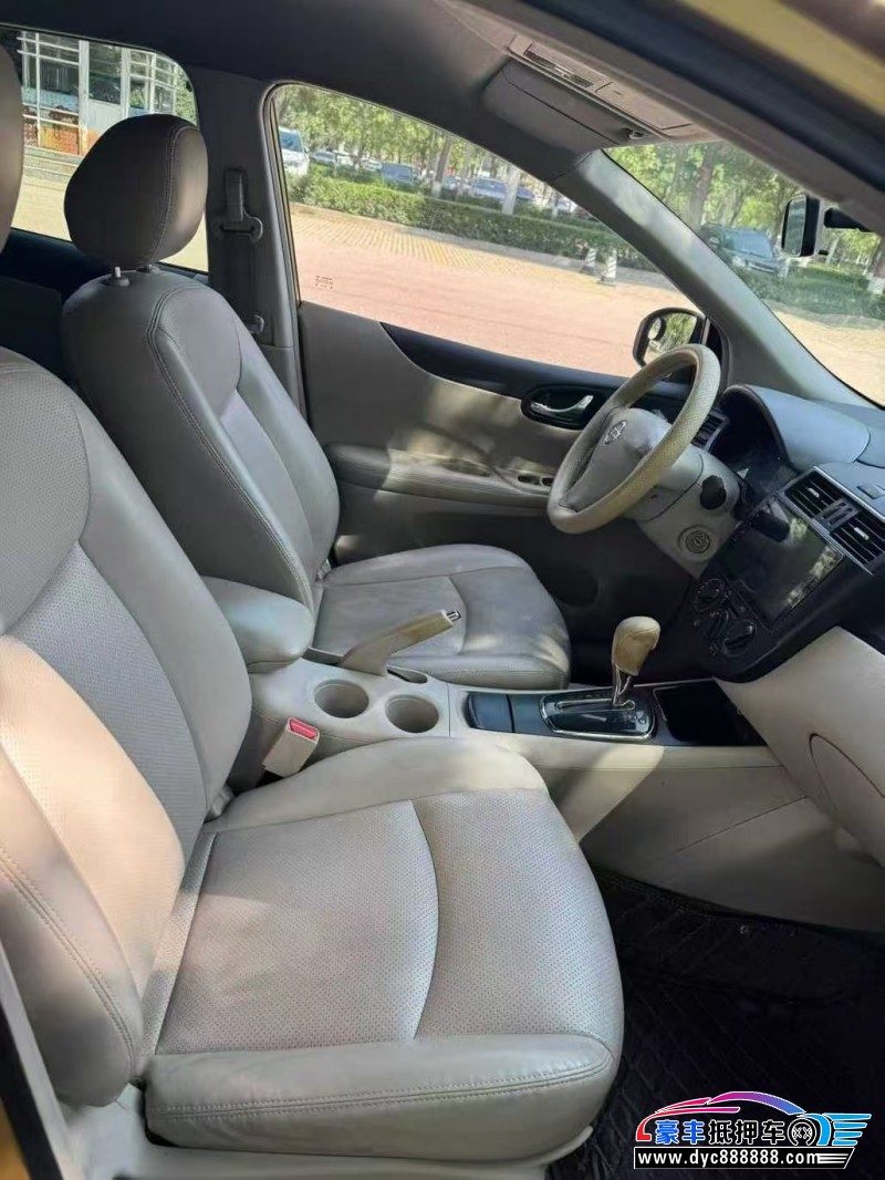 14年日产骐达轿车抵押车出售