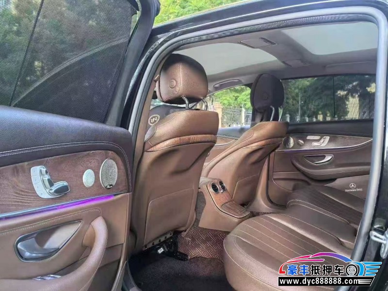 21年奔驰E轿车抵押车出售