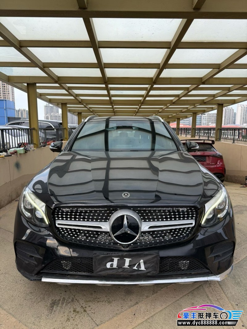 19年奔驰GLC轿车抵押车出售