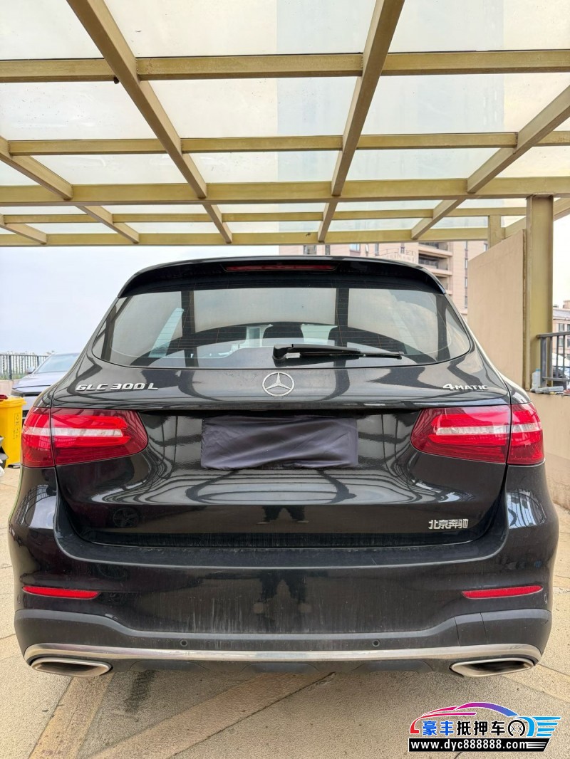 19年奔驰GLC轿车抵押车出售