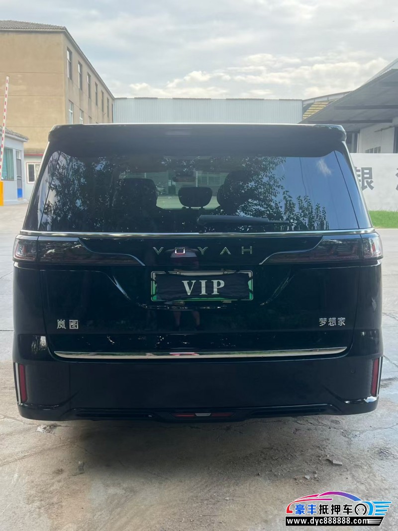 24年岚图梦想家轿车抵押车出售