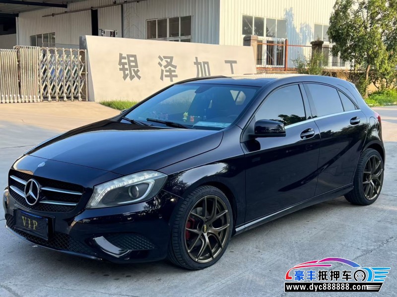 15年奔驰A轿车抵押车出售