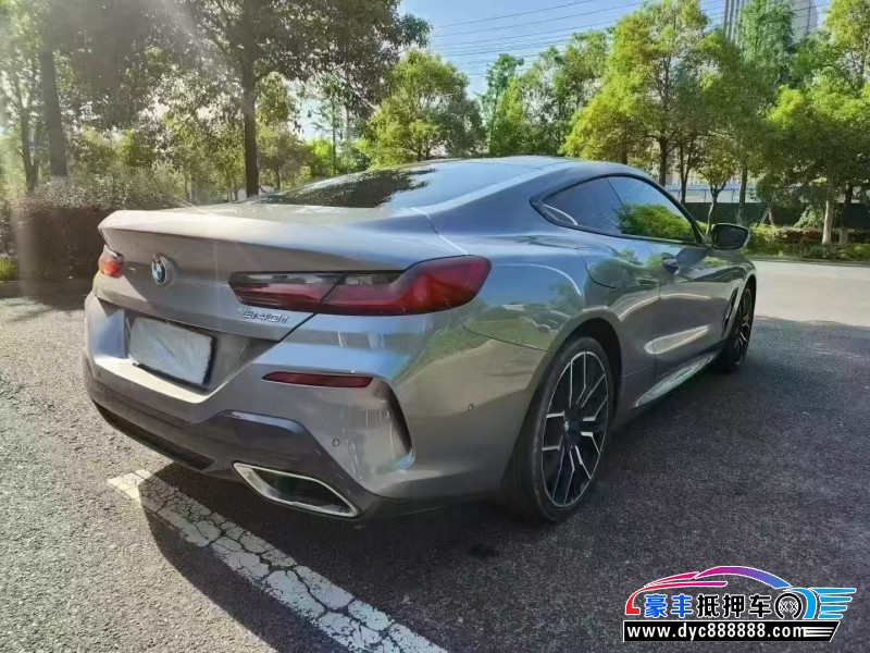 24年宝马8系轿车抵押车出售