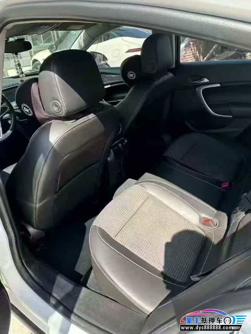 17年别克君威轿车抵押车出售