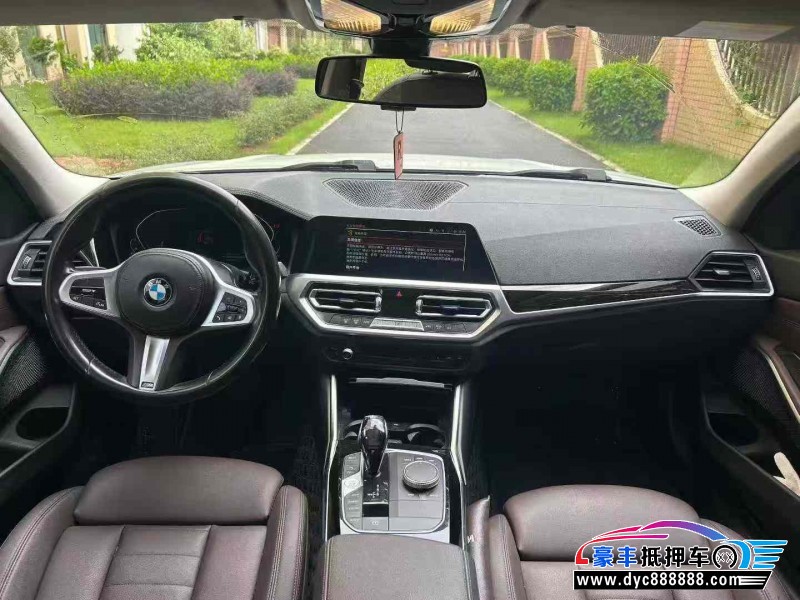 20年宝马3系轿车抵押车出售