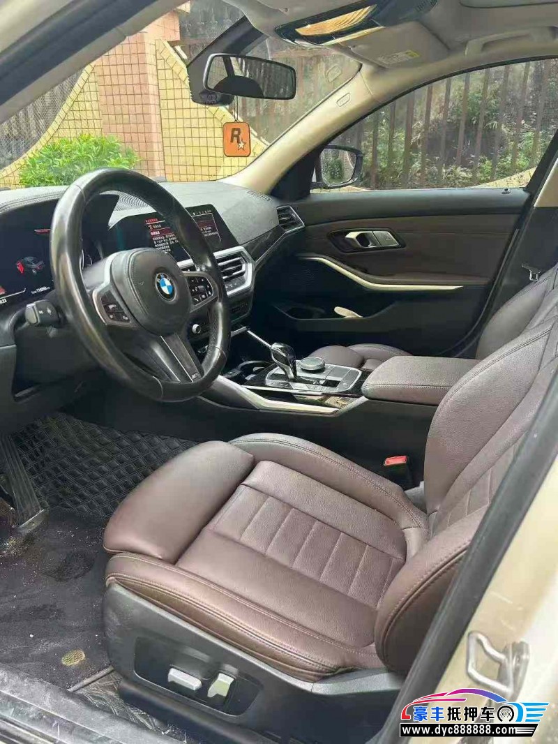 20年宝马3系轿车抵押车出售