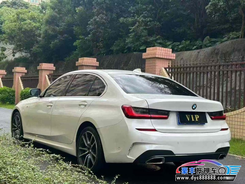 20年宝马3系轿车抵押车出售