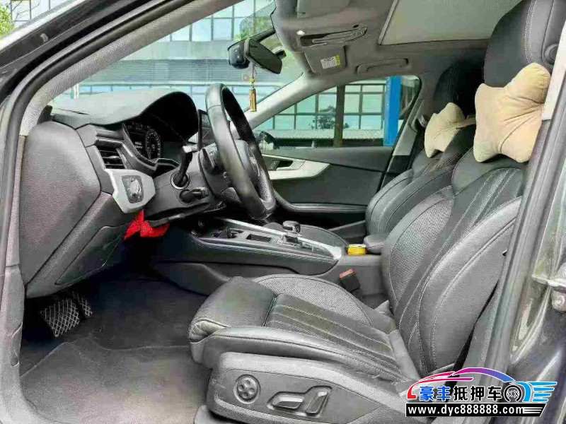 22年奥迪A4L轿车抵押车出售