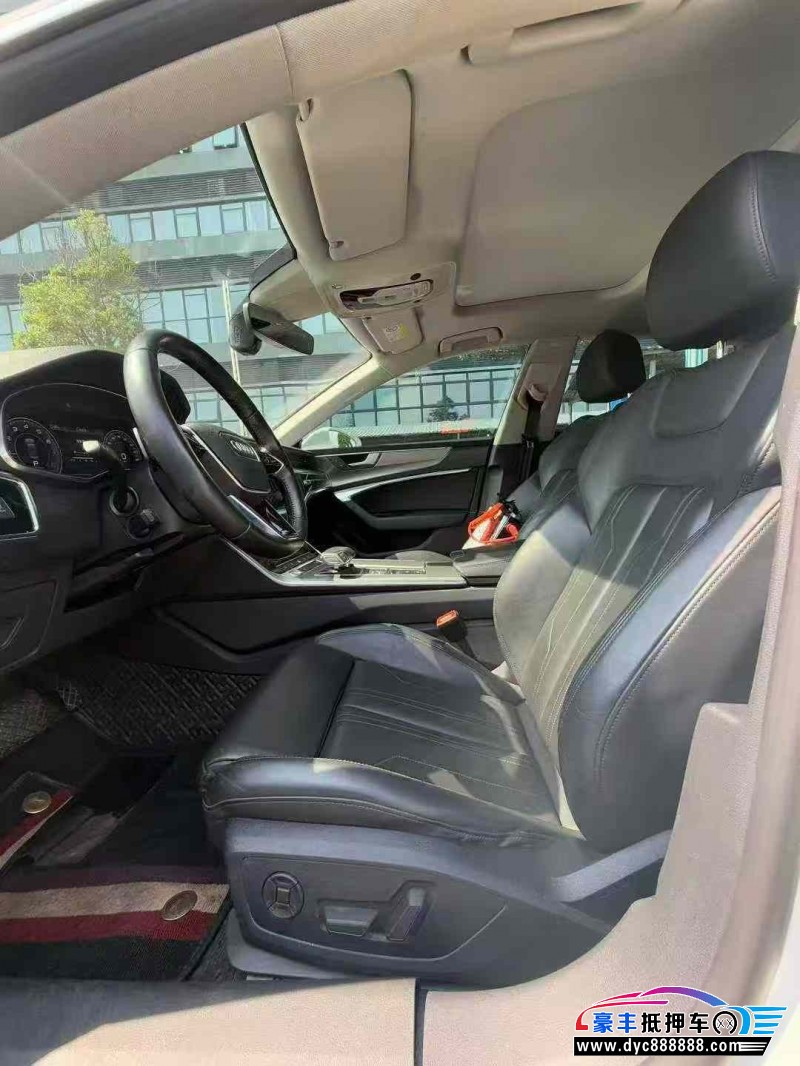 20年奥迪A7轿车抵押车出售