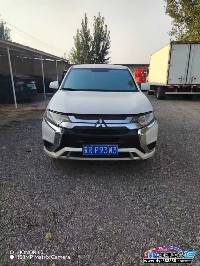 23年三菱欧蓝德轿车抵押车出售