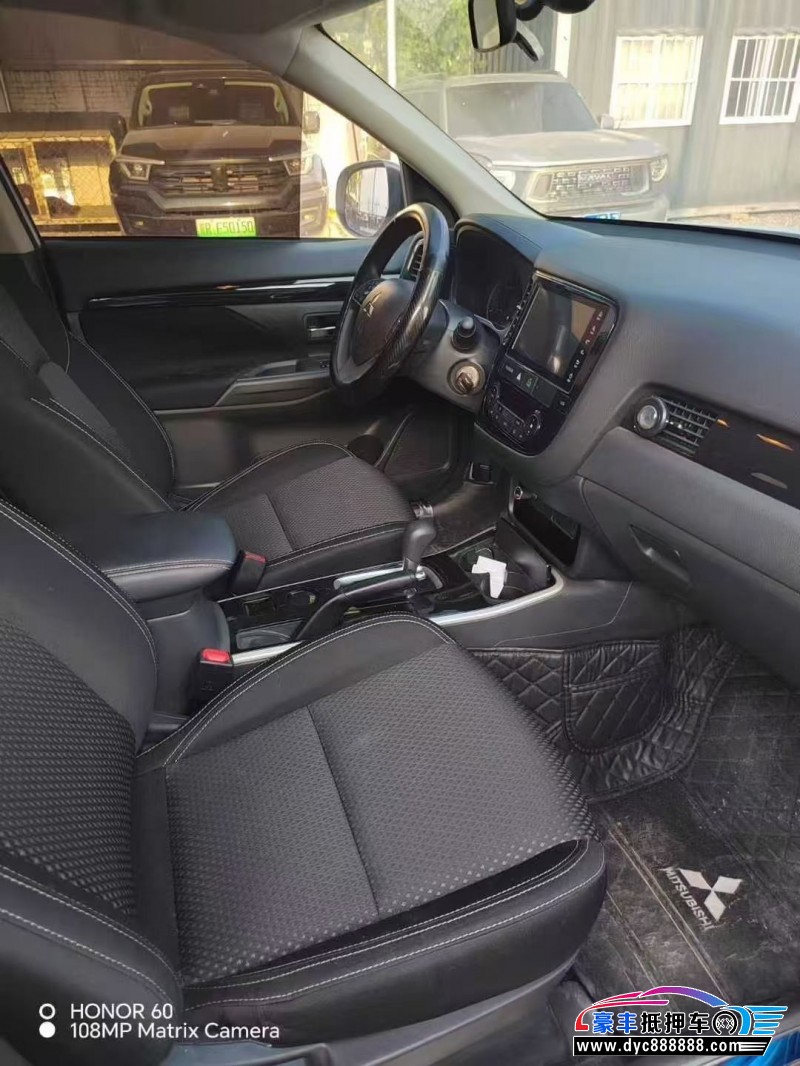 23年三菱欧蓝德轿车抵押车出售