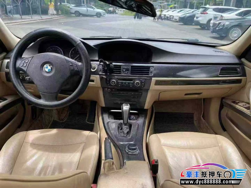 11年宝马3系轿车抵押车出售