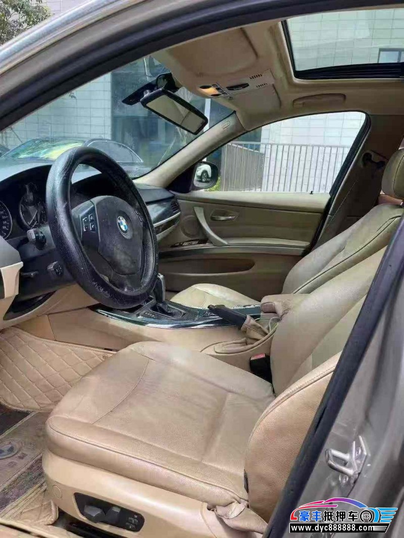 11年宝马3系轿车抵押车出售