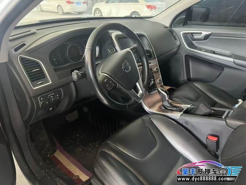 17年沃尔沃XC60轿车抵押车出售