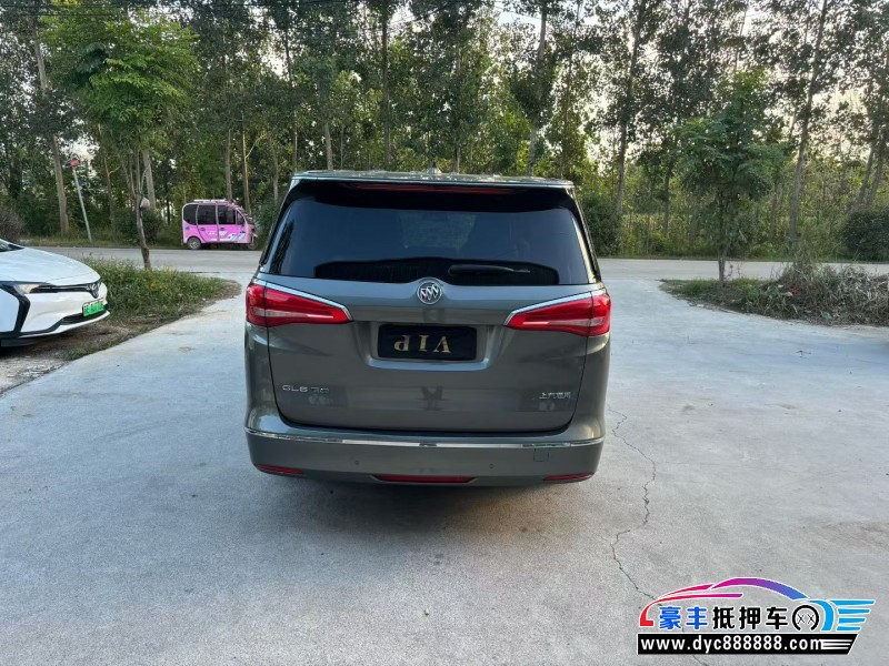 18年别克GL8轿车抵押车出售