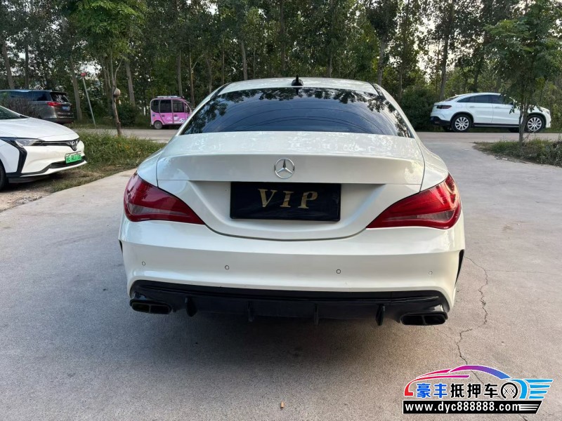 16年奔驰CLA轿车抵押车出售