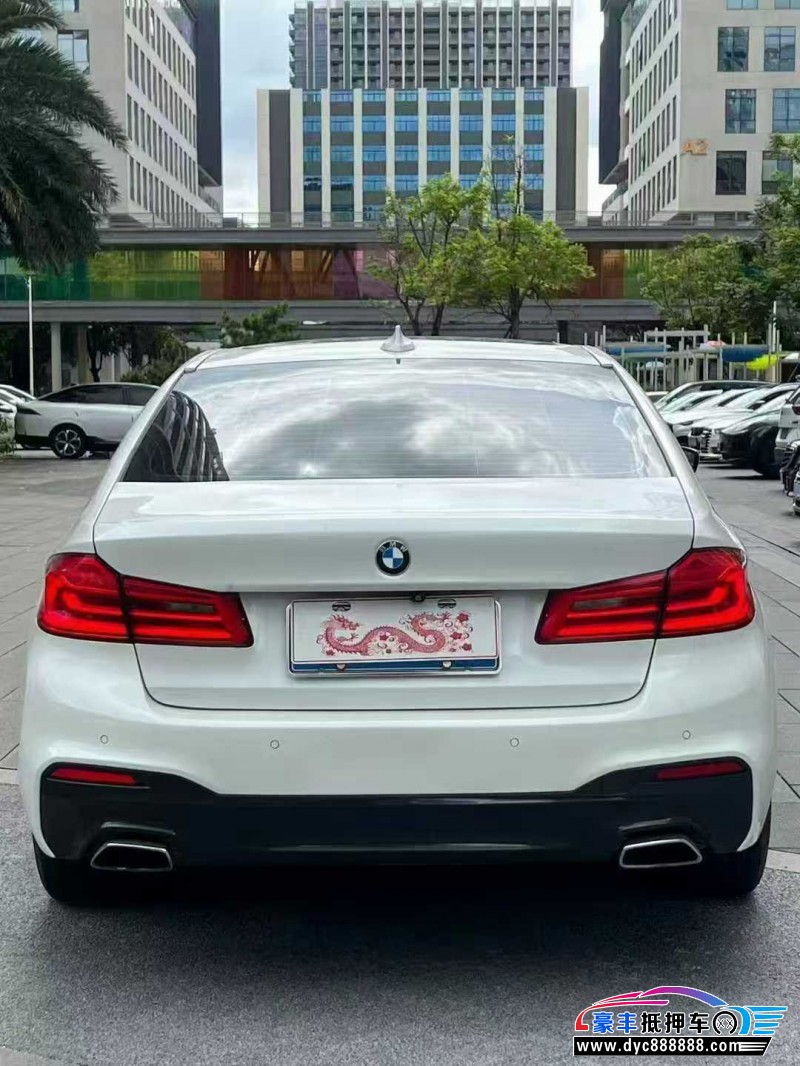 17年宝马5系轿车抵押车出售