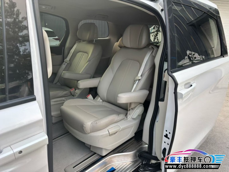 18年别克GL8轿车抵押车出售