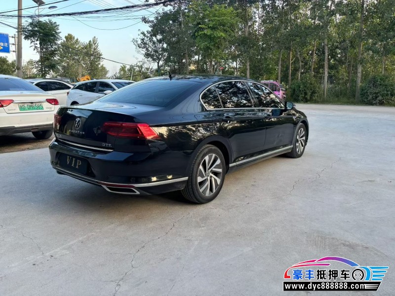 22年大众迈腾轿车抵押车出售