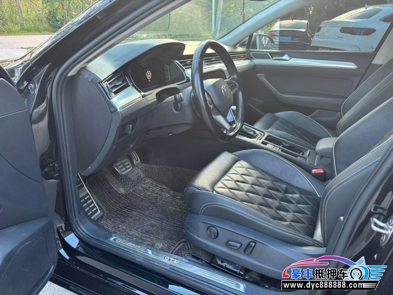 22年大众迈腾轿车抵押车出售