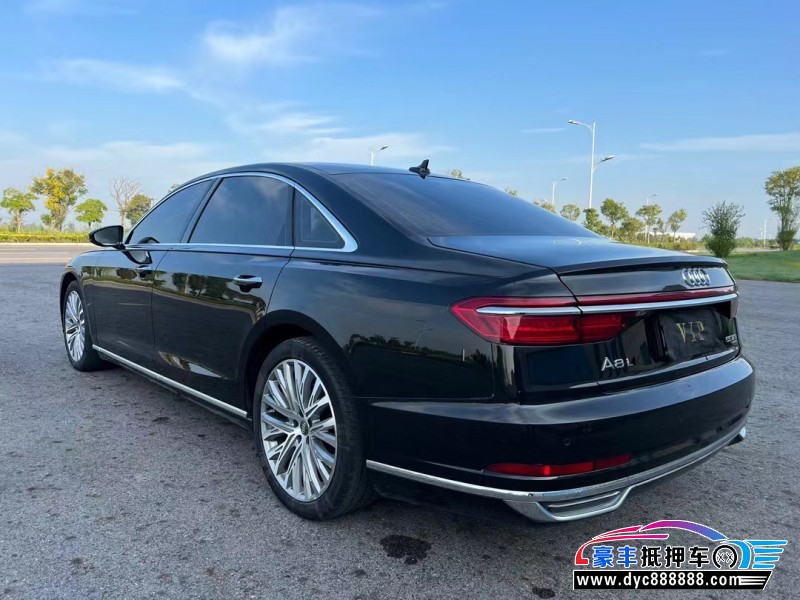 20年奥迪A8L轿车抵押车出售