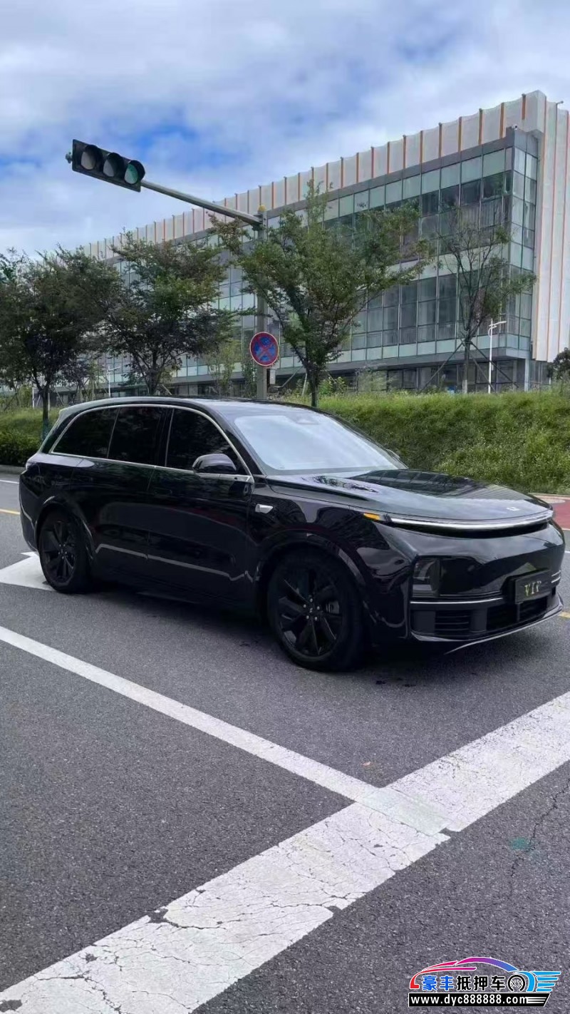 24年理想L8SUV抵押车出售