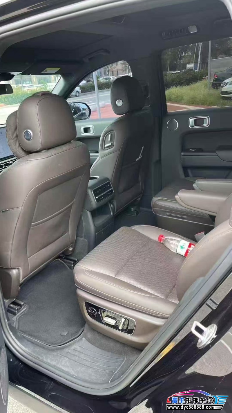 24年理想L8SUV抵押车出售