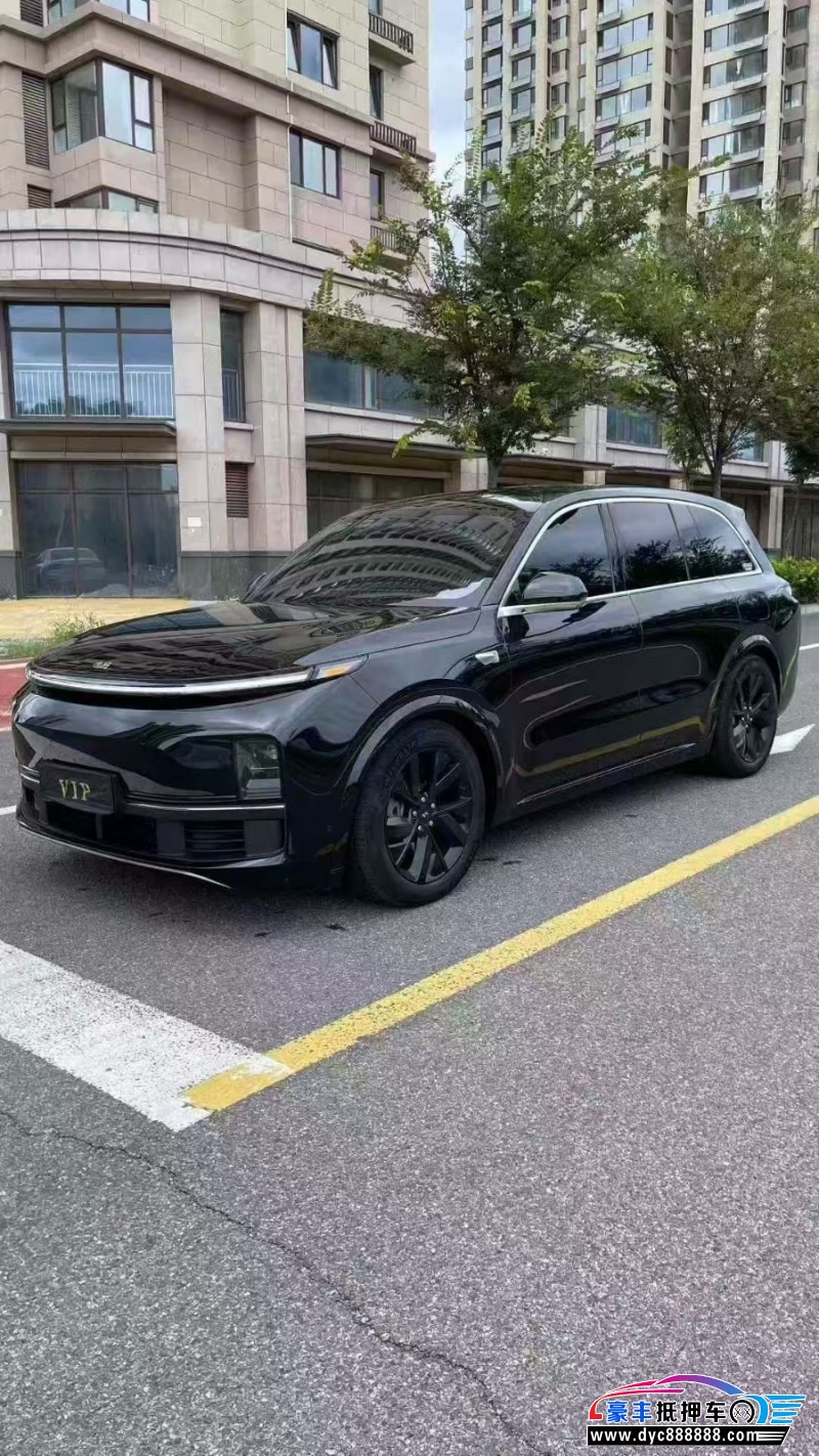 24年理想L8SUV抵押车出售