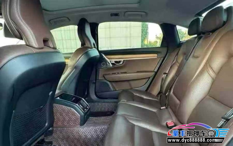 19年沃尔沃S90轿车抵押车出售