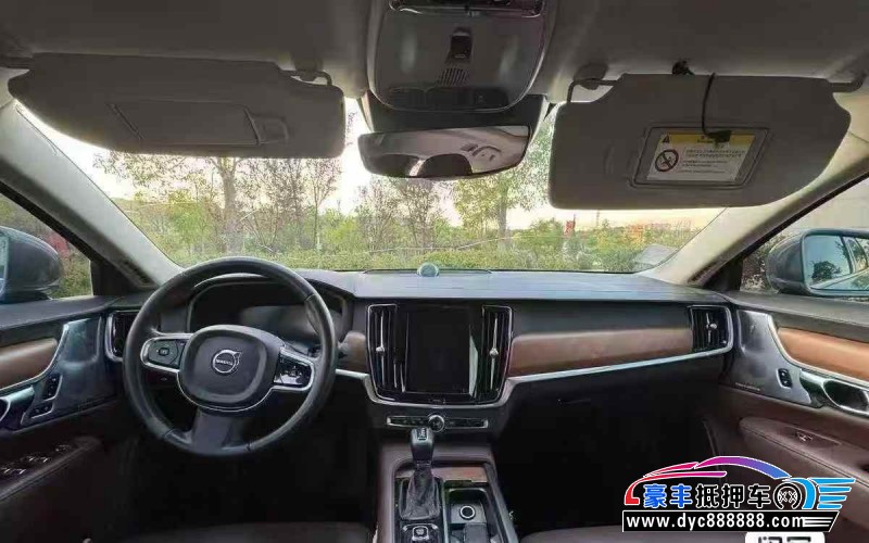 19年沃尔沃S90轿车抵押车出售