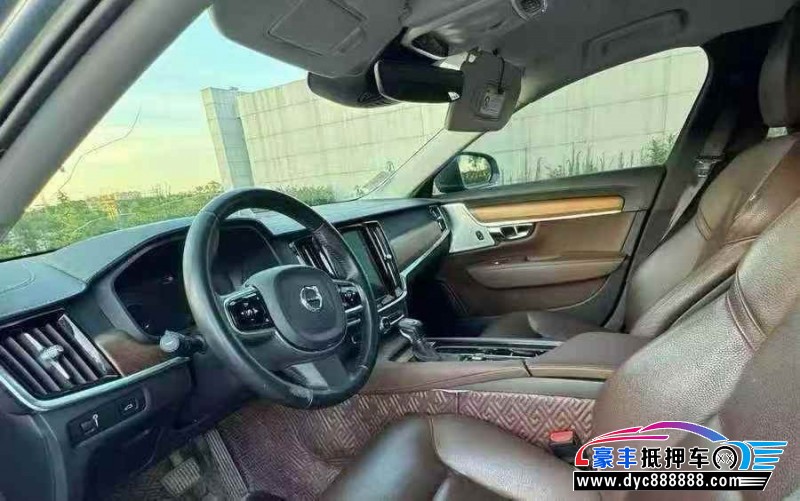 19年沃尔沃S90轿车抵押车出售