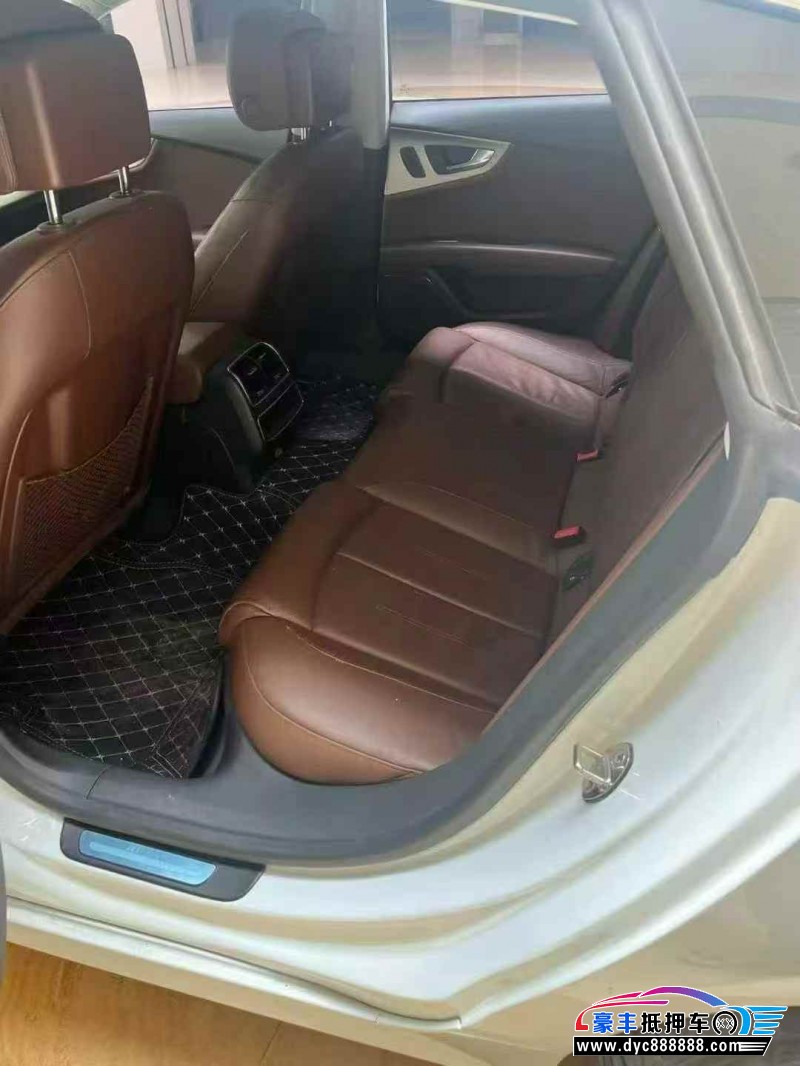 16年奥迪A7轿车抵押车出售