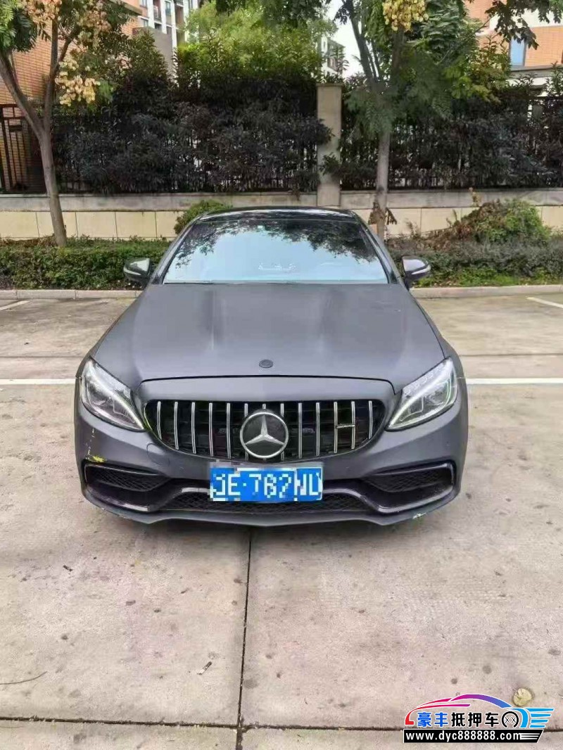 18年奔驰C轿车抵押车出售